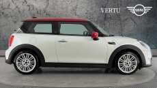 MINI Hatchback 1.5 Cooper Exclusive 3dr Auto Petrol Hatchback